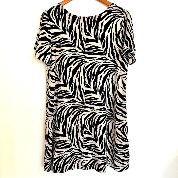 Est. 1946 Zebra Print Black Cream Midi Dress Size Large - Picture 12 of 12